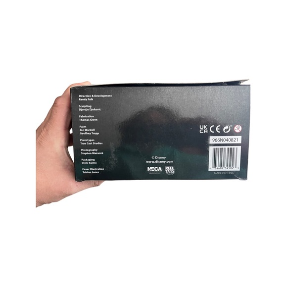 Gargoyles “Thailog” 8” Action Figure Collectible by NECA: Brand NEW: Disney - Picture 3 of 7